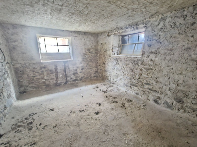 Продава КЪЩА, с. Първенец, област Пловдив, снимка 8 - Къщи - 52875853