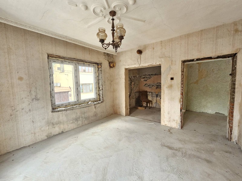 Продава КЪЩА, с. Първенец, област Пловдив, снимка 7 - Къщи - 52875853