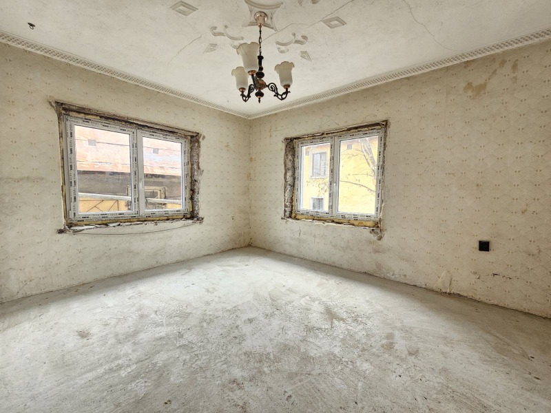 Продава КЪЩА, с. Първенец, област Пловдив, снимка 6 - Къщи - 52875853