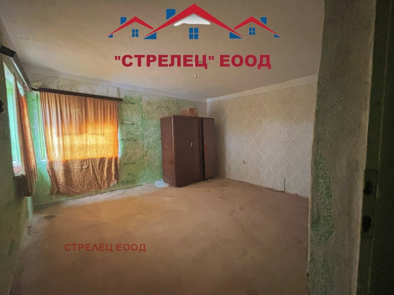 Продава КЪЩА, с. Божурово, област Добрич, снимка 4 - Къщи - 53270643