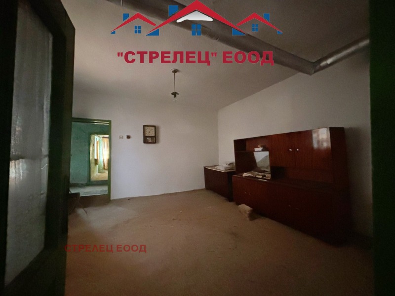 Продава КЪЩА, с. Божурово, област Добрич, снимка 5 - Къщи - 53270643