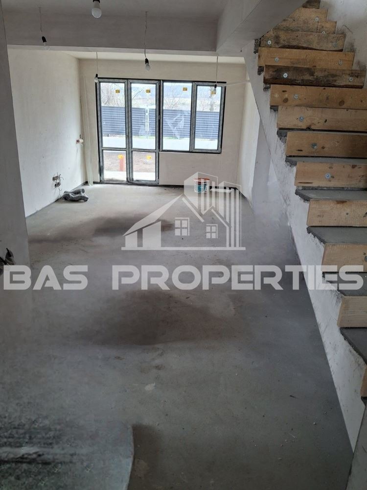 Продава КЪЩА, гр. София, Суходол, снимка 3 - Къщи - 55308412