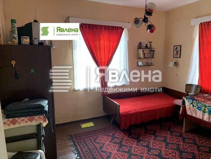 Продава КЪЩА, с. Равнище, област София област, снимка 9 - Къщи - 55744817
