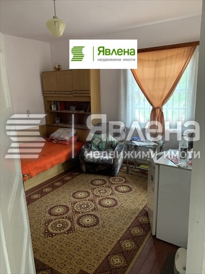Продава КЪЩА, с. Равнище, област София област, снимка 8 - Къщи - 55744817