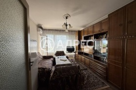 Продава  3-стаен, град София