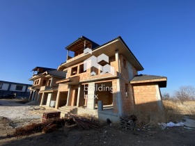 Casa Parvenets, región Plovdiv