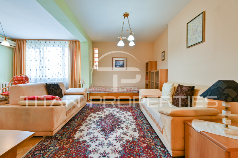 In vendita  1 camera da letto Sofia , Studentski grad , 80 mq | 88886755