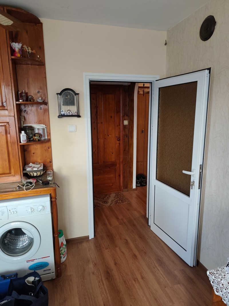 Продава 2-СТАЕН, гр. Плевен, Сторгозия, снимка 3 - Апартаменти - 52541086