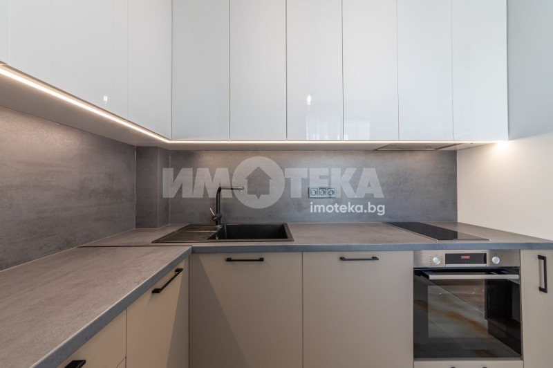 Продава 3-СТАЕН, гр. Варна, Център, снимка 6 - Апартаменти - 52409182