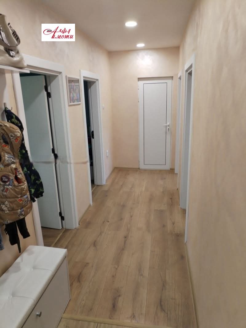 Продава 4-СТАЕН, гр. Шумен, Добруджански, снимка 7 - Апартаменти - 53981537