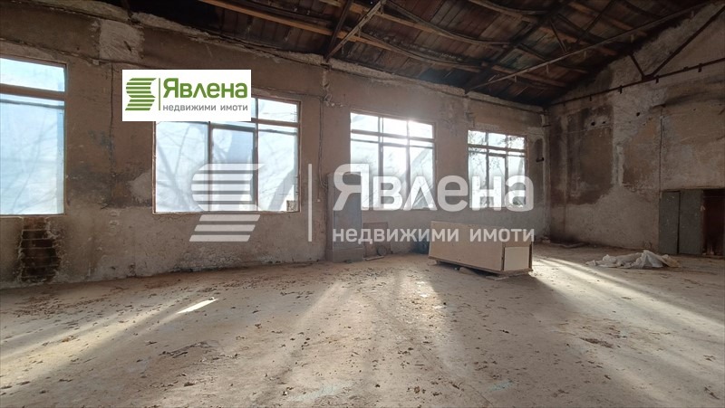 Продава ПРОМ. ПОМЕЩЕНИЕ, гр. Етрополе, област София област, снимка 6 - Производствени сгради - 52997910