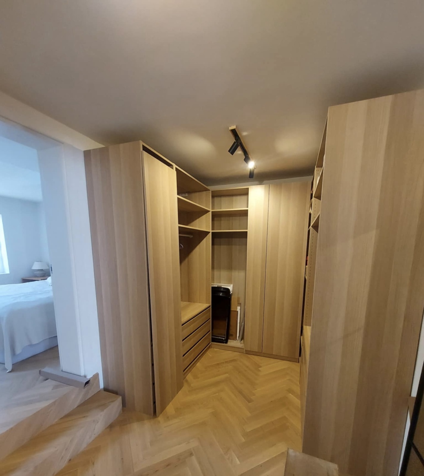 Продава 3-СТАЕН, гр. София, Докторски паметник, снимка 9 - Апартаменти - 54287052