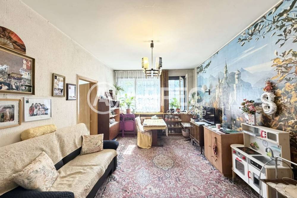 Продава 3-СТАЕН, гр. София, Изток