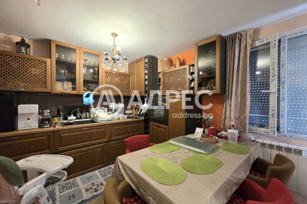 Продава МНОГОСТАЕН, гр. София, Зона Б-5-3, снимка 2 - Апартаменти - 55278200