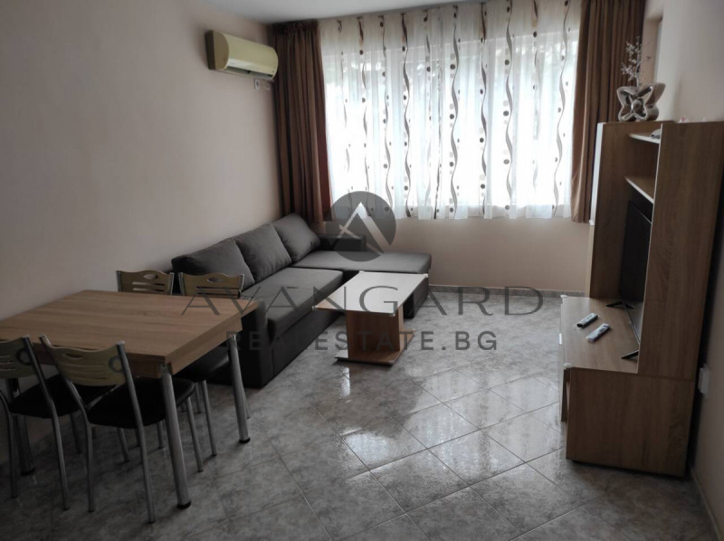 De vânzare  1 dormitor Plovdiv , Ciuciuc Parij , 75 mp | 92665032