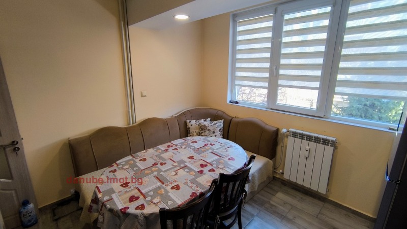 Продава 2-СТАЕН, гр. Русе, Възраждане, снимка 2 - Апартаменти - 52815899