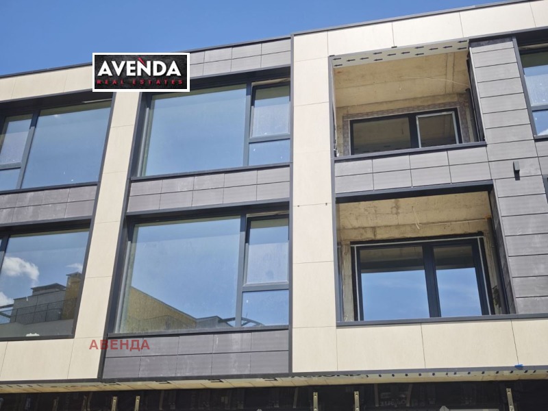 Na prodej  2 ložnice Sofia , Malinova dolina , 115 m2 | 38055983 - obraz [2]