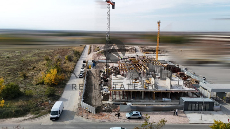 Продава 4-СТАЕН, гр. Пловдив, Остромила, снимка 3 - Апартаменти - 52060881