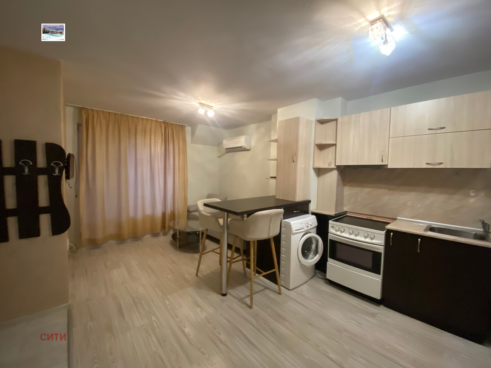 Продава 2-СТАЕН, гр. Пловдив, Център, снимка 2 - Апартаменти - 54340657