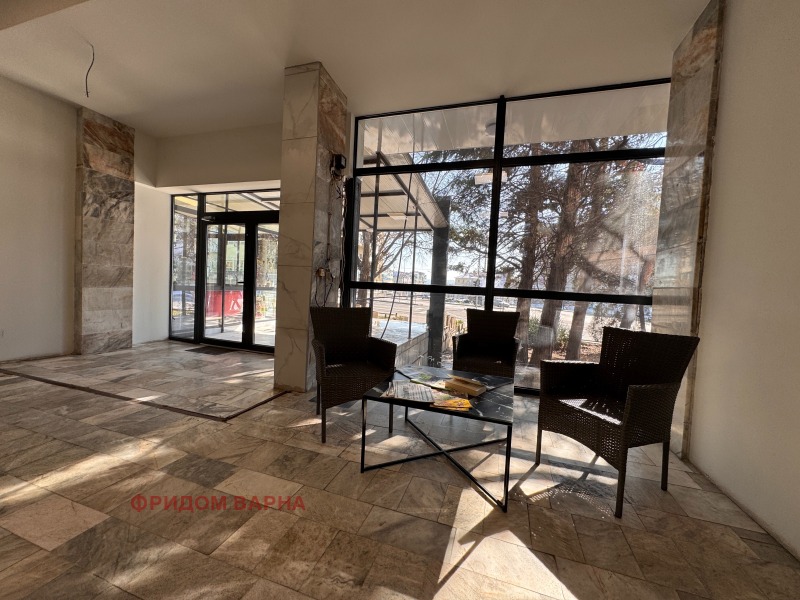 Продава ФИТНЕС ЗАЛА в град Варна, Център - 245 кв.м / При запитване, ФРИДОМ ВАРНА