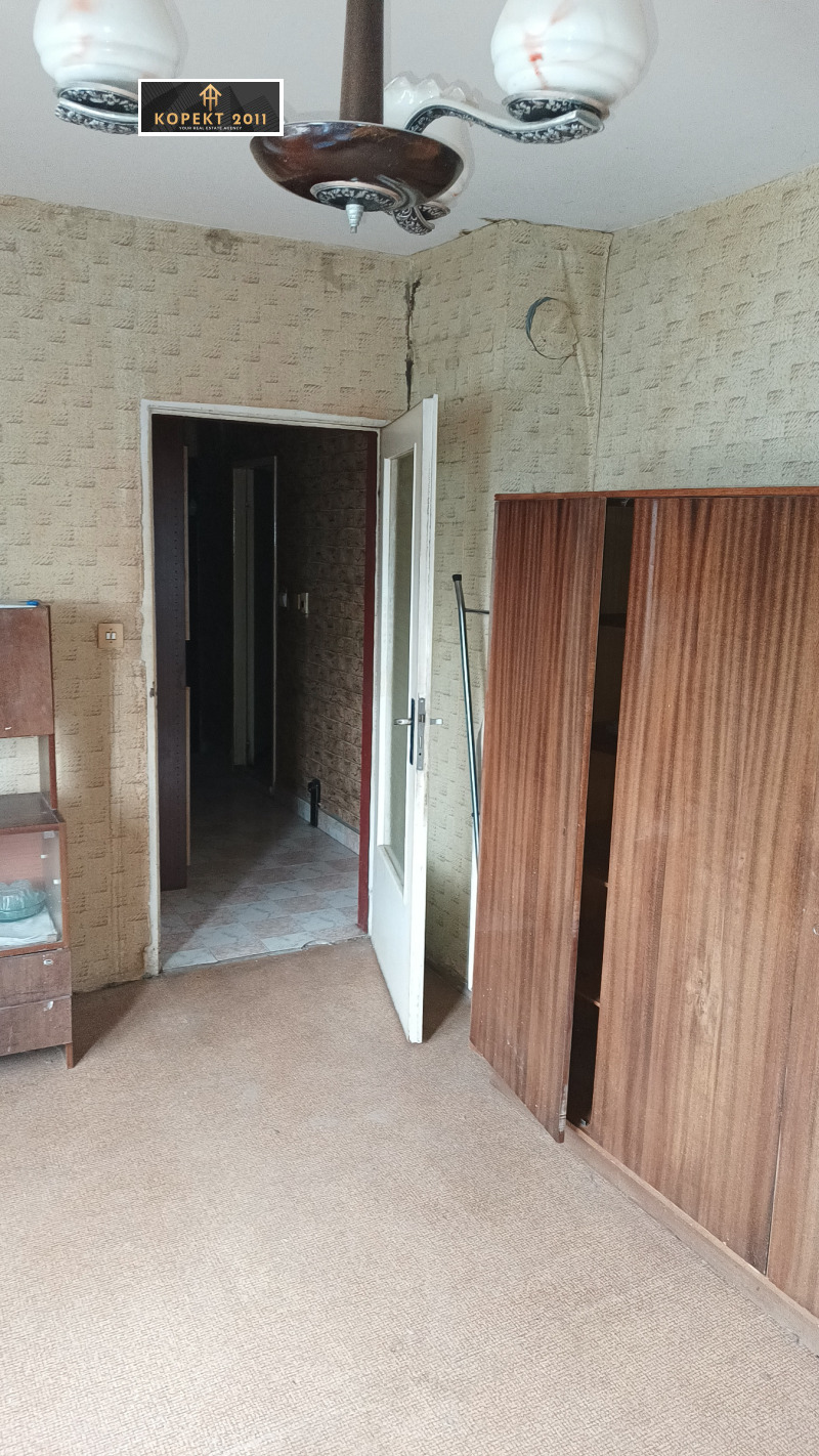 Продава  2-стаен град Русе , Дружба 3 , 60 кв.м | 17595239 - изображение [12]