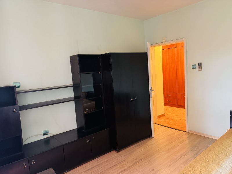Eladó  2 hálószobás Pernik , Centar , 72 négyzetméter | 83644050 - kép [8]