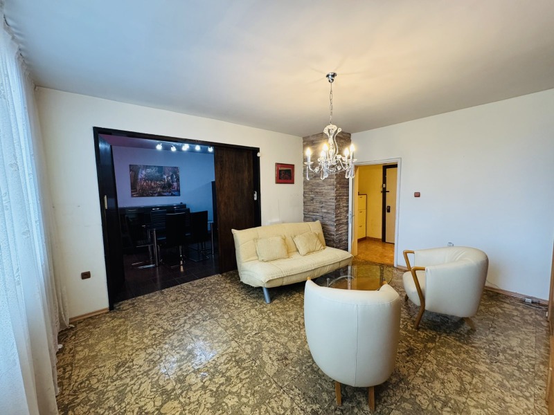 Eladó  2 hálószobás Pernik , Centar , 72 négyzetméter | 83644050 - kép [2]