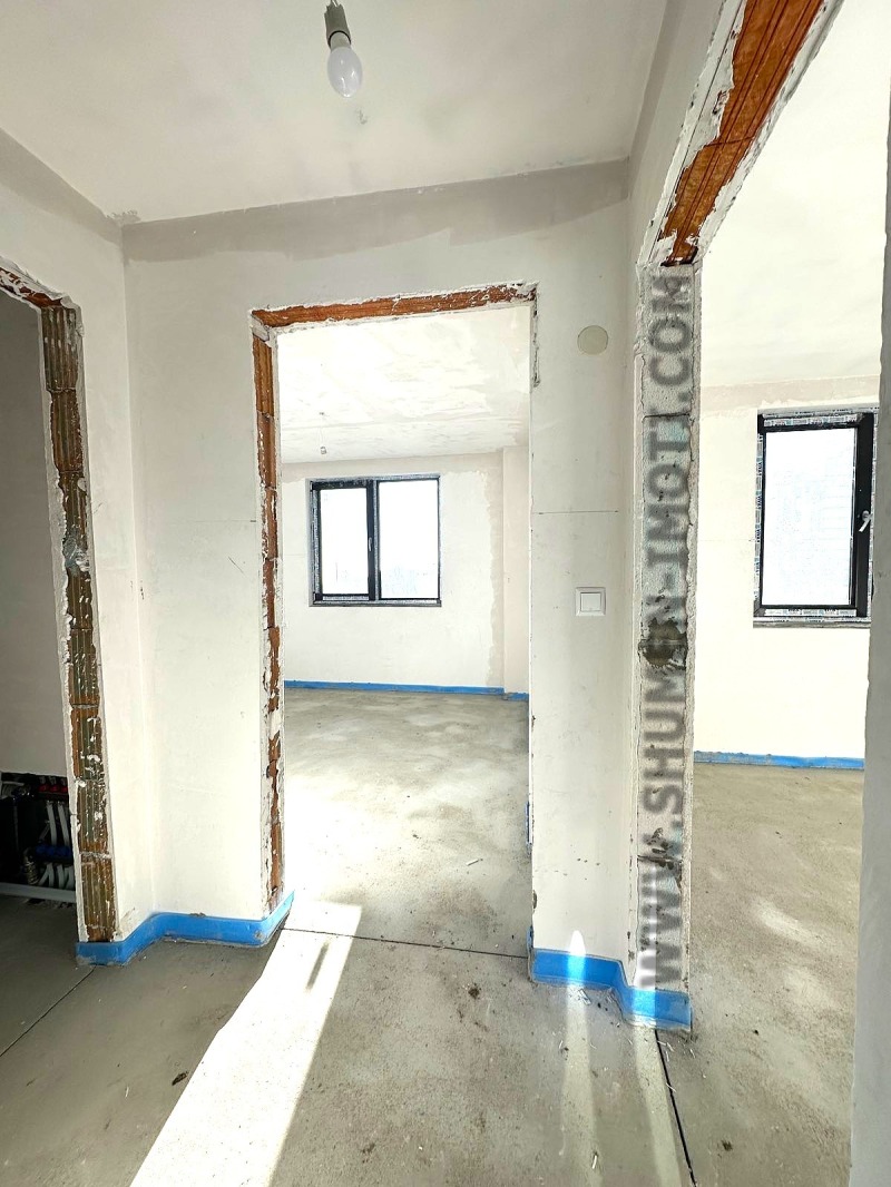 Продава КЪЩА, гр. Шумен, 2-ри корпус, снимка 9 - Къщи - 52881074