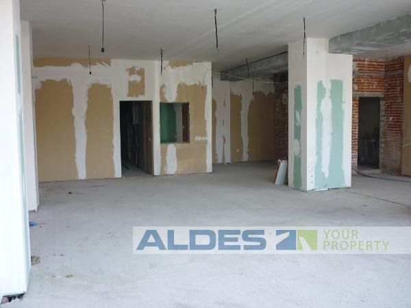 Til salg  Butik Sofia , Svoboda , 210 kvm | 47060356 - billede [3]