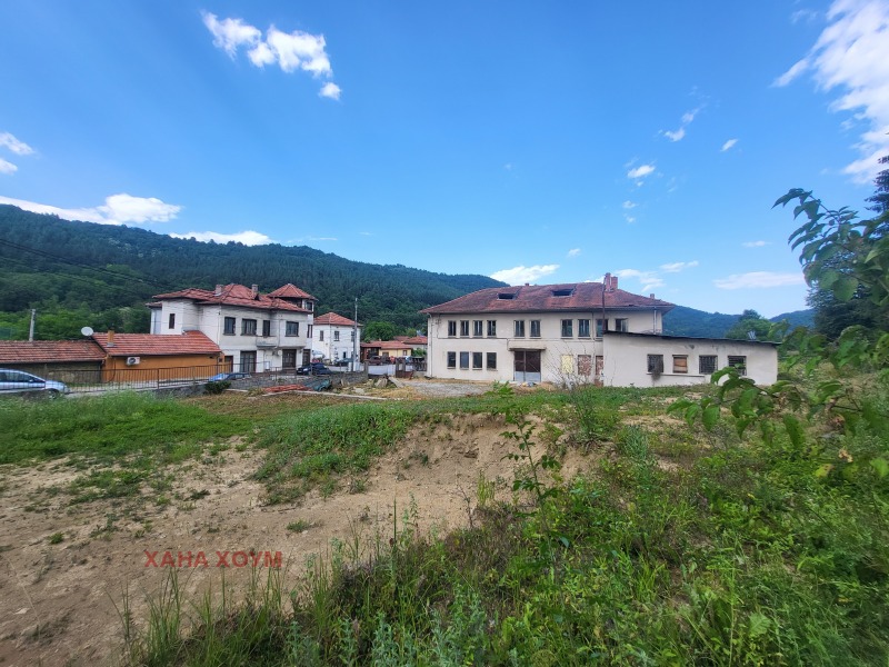 Til salg  Butik region Lovech , Troyan , 693 kvm | 62181561 - billede [3]