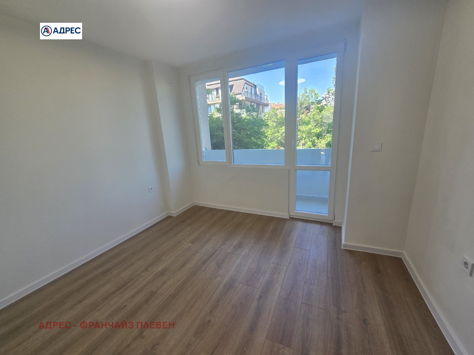Продава 3-СТАЕН, гр. Плевен, 9-ти квартал, снимка 3 - Апартаменти - 55011067