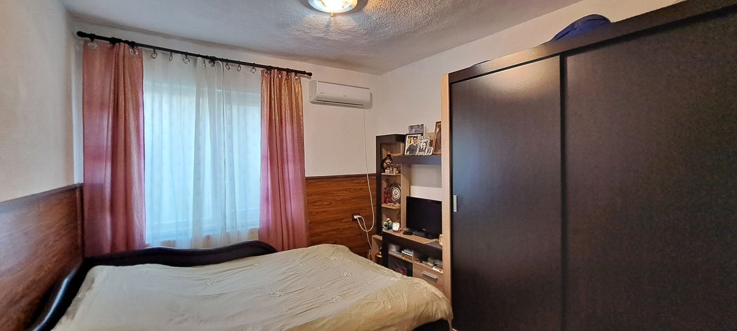 Продава ЕТАЖ ОТ КЪЩА, гр. Перник, Църква, снимка 8 - Етаж от къща - 56036959