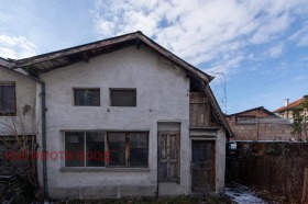 Hus Bozhurishte, region Sofia 11