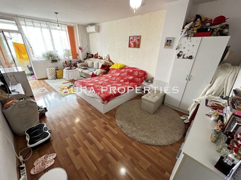 Продава  3-стаен град Разград , Стефан Караджа , 92 кв.м | 32483855 - изображение [2]