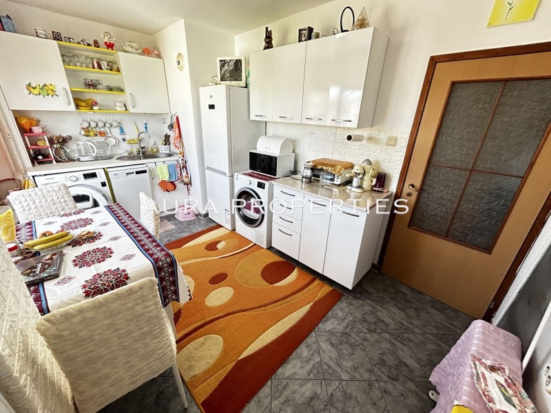 Продава  3-стаен град Разград , Стефан Караджа , 92 кв.м | 32483855 - изображение [8]