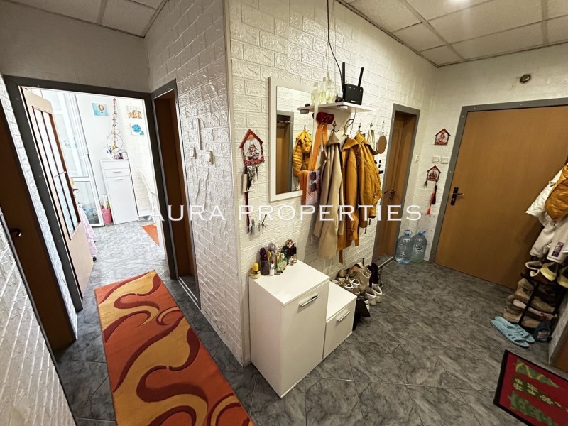 Продава  3-стаен град Разград , Стефан Караджа , 92 кв.м | 32483855 - изображение [9]