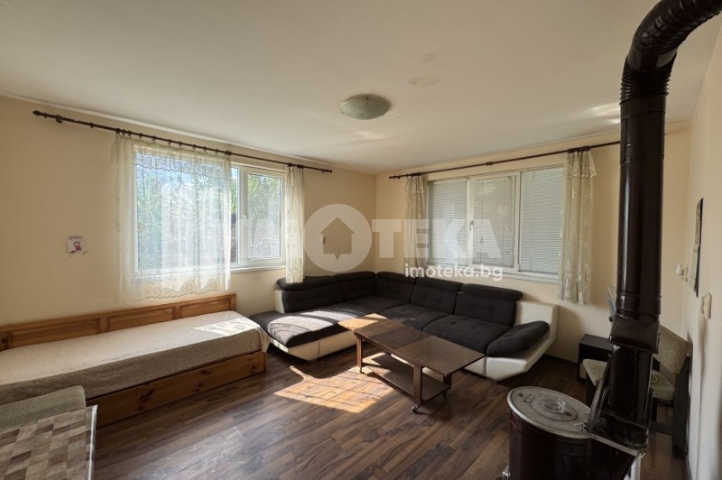 Eladó  Ház régió Plovdiv , Kadievo , 77 négyzetméter | 52386802 - kép [2]