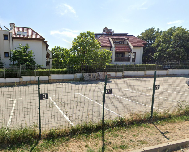 Продава ГАРАЖ, ПАРКОМЯСТО, град София, м-т Детски град • 15000 € • 95436327 — Holmes.bg
