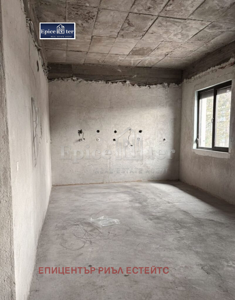 Продава ЕТАЖ ОТ КЪЩА, с. Дивотино, област Перник, снимка 4 - Етаж от къща - 53628790