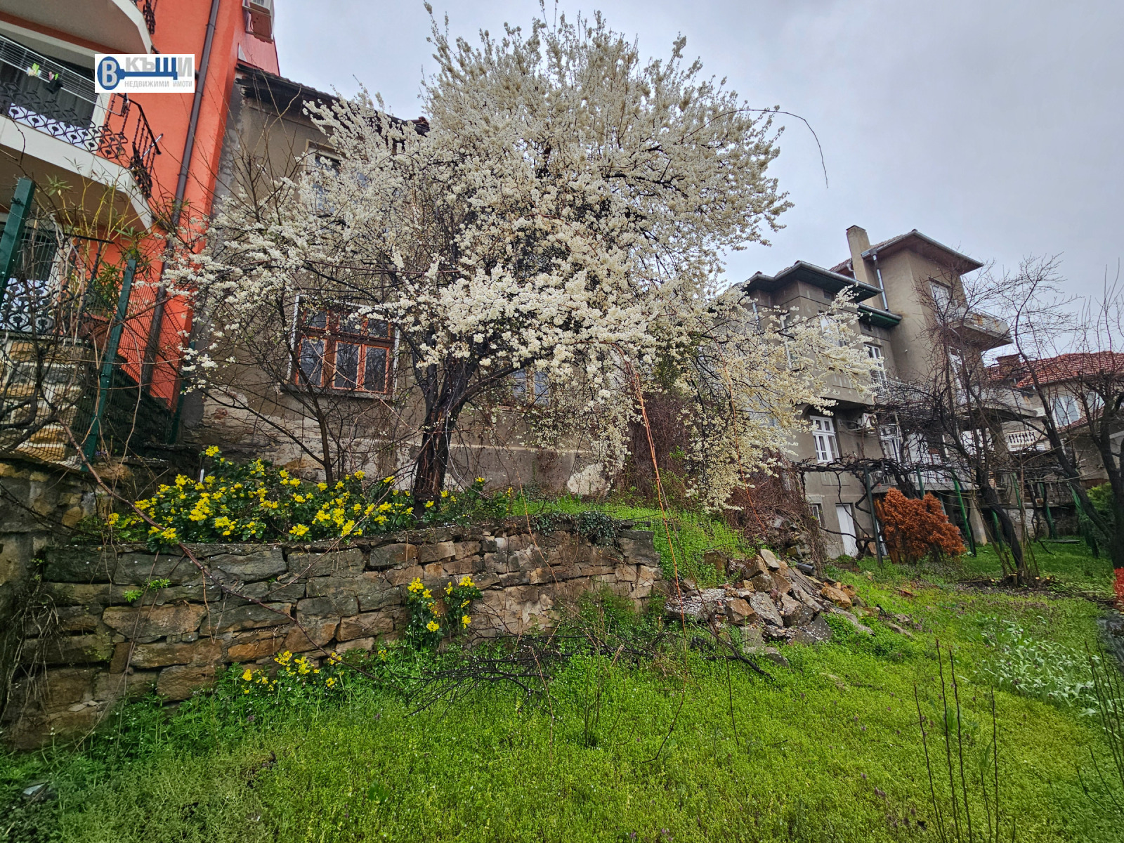 Продава КЪЩА, гр. Велико Търново, Акация, снимка 2 - Къщи - 54066885