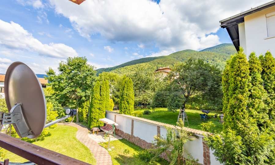 Продава КЪЩА, гр. Сапарева баня, област Кюстендил, снимка 3 - Къщи - 54407304