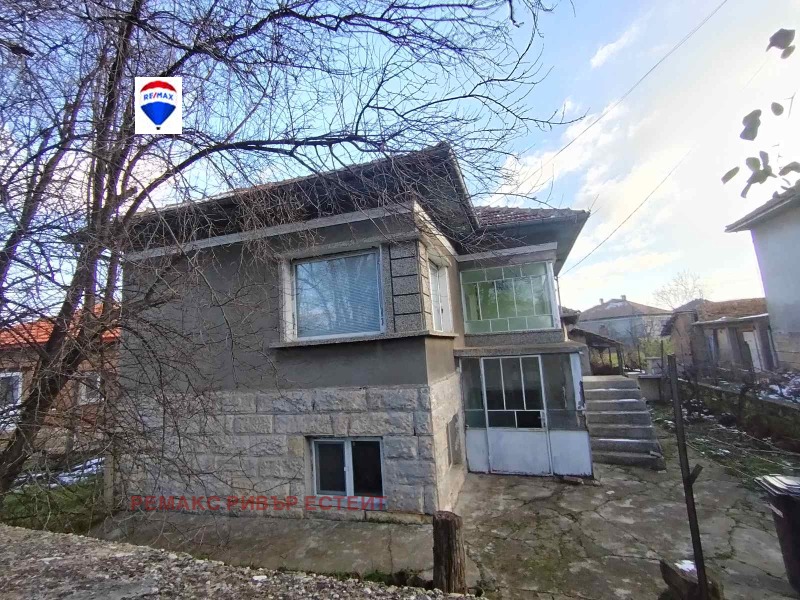 Продава КЪЩА в област Русе, гр. Две могили - 70 кв.м / 30 900 € » 60 435.15 лв., РЕМАКС РИВЪР ЕСТЕЙТ