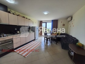 Продажба на имоти в с. Синеморец, област Бургас - изображение 8 