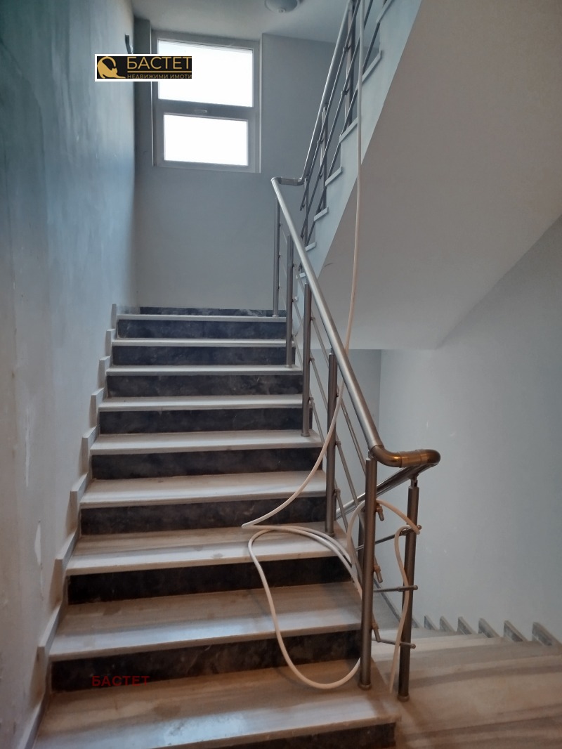 Продава 2-СТАЕН, гр. София, Модерно предградие, снимка 11 - Апартаменти - 52369860