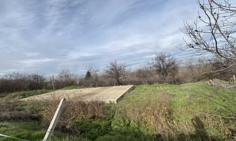 Продава ПАРЦЕЛ, с. Селци, област Пловдив