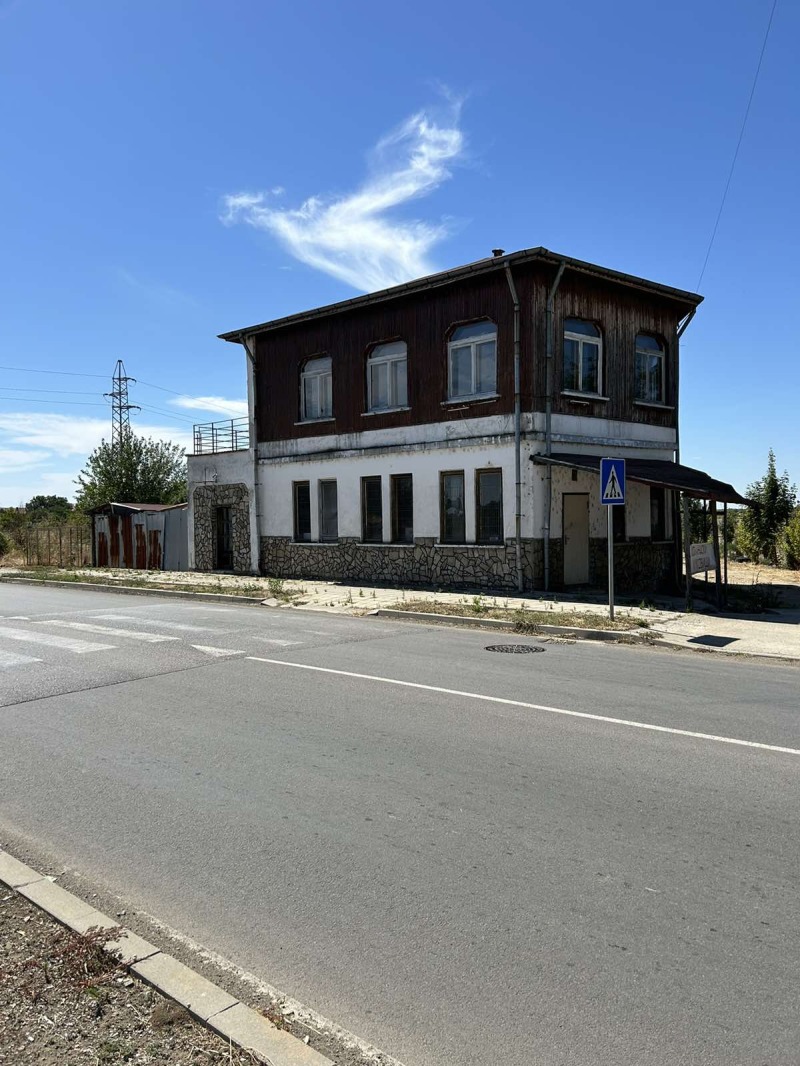 Продава КЪЩА в област Стара Загора, с. Сърнево - 480 кв.м / 105 000 € » 205 362.15 лв., МЕГА