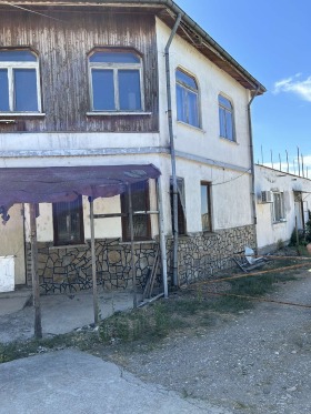 Hus Sarnevo, region Stara Zagora 3