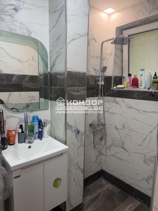 Продава ЕТАЖ ОТ КЪЩА, гр. Пловдив, Кючук Париж, снимка 6 - Етаж от къща - 54502339
