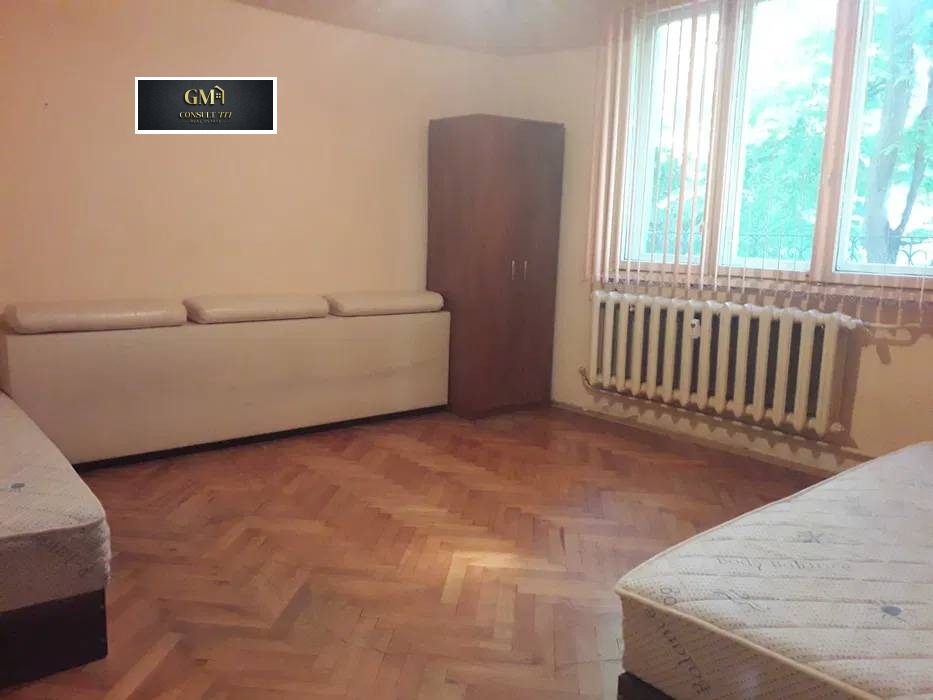 Продава 3-СТАЕН, гр. Плевен, Идеален център
