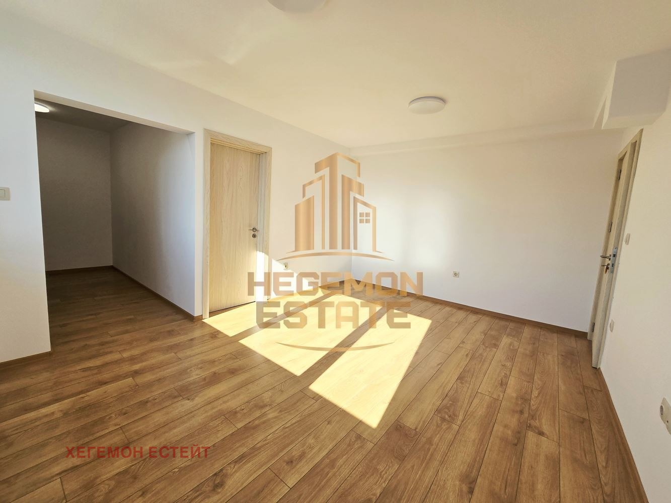Продава 3-СТАЕН, гр. Варна, Централна поща